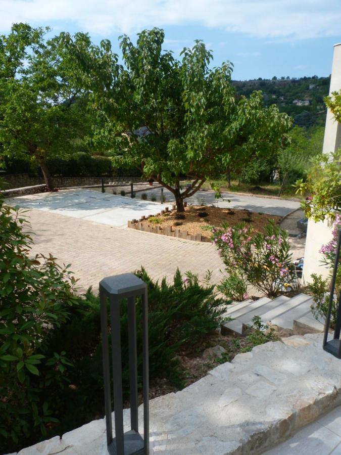 La Desirade Bed & Breakfast Salles-la-Source Екстериор снимка